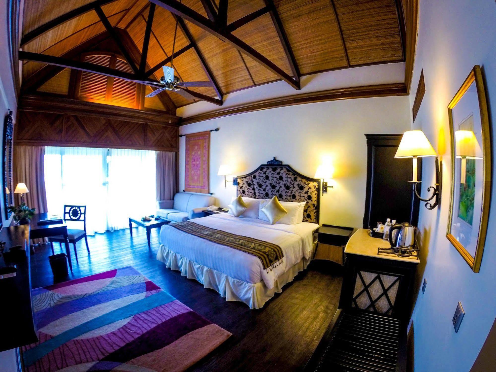 Villa At Nexus Resort & Spa Karambunai Kampong Bikasan Kültér fotó